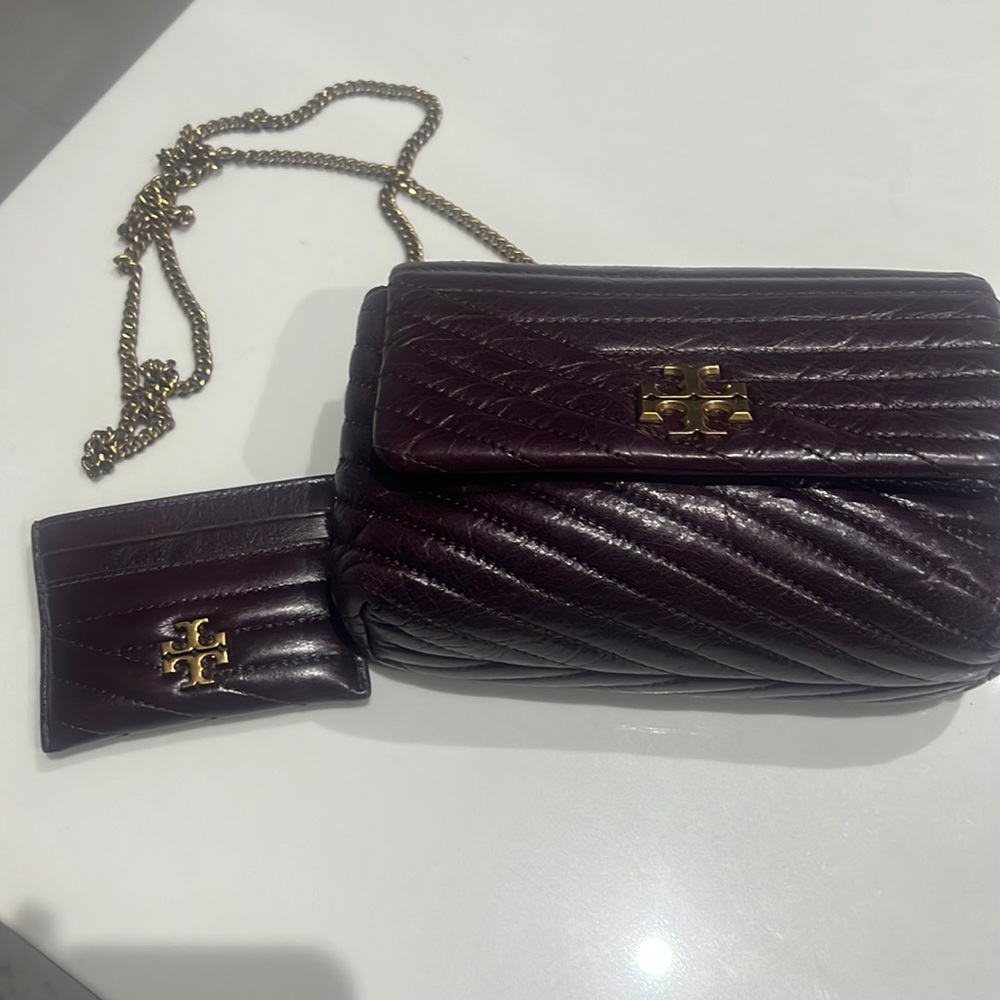 100% Authentic Tory Burch - Picture 1 of 4